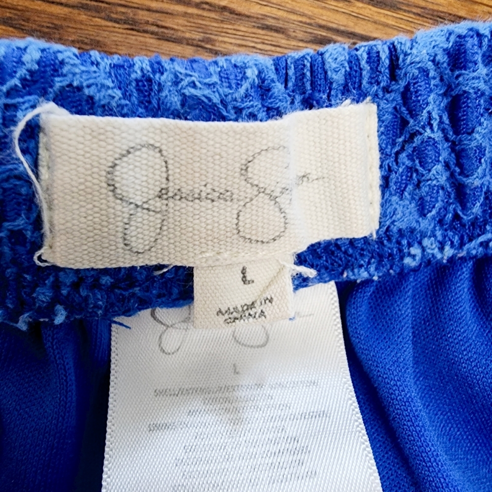 Blue lace shorts - Picture 3 of 3